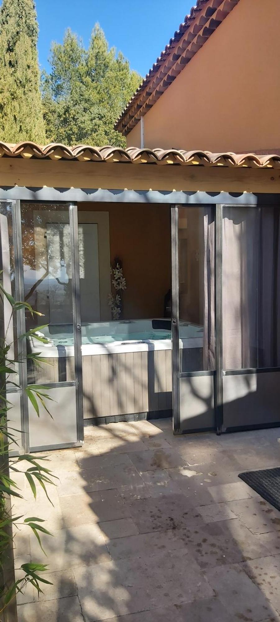 Maison D'Hotes La Garenne Puyloubier Bagian luar foto