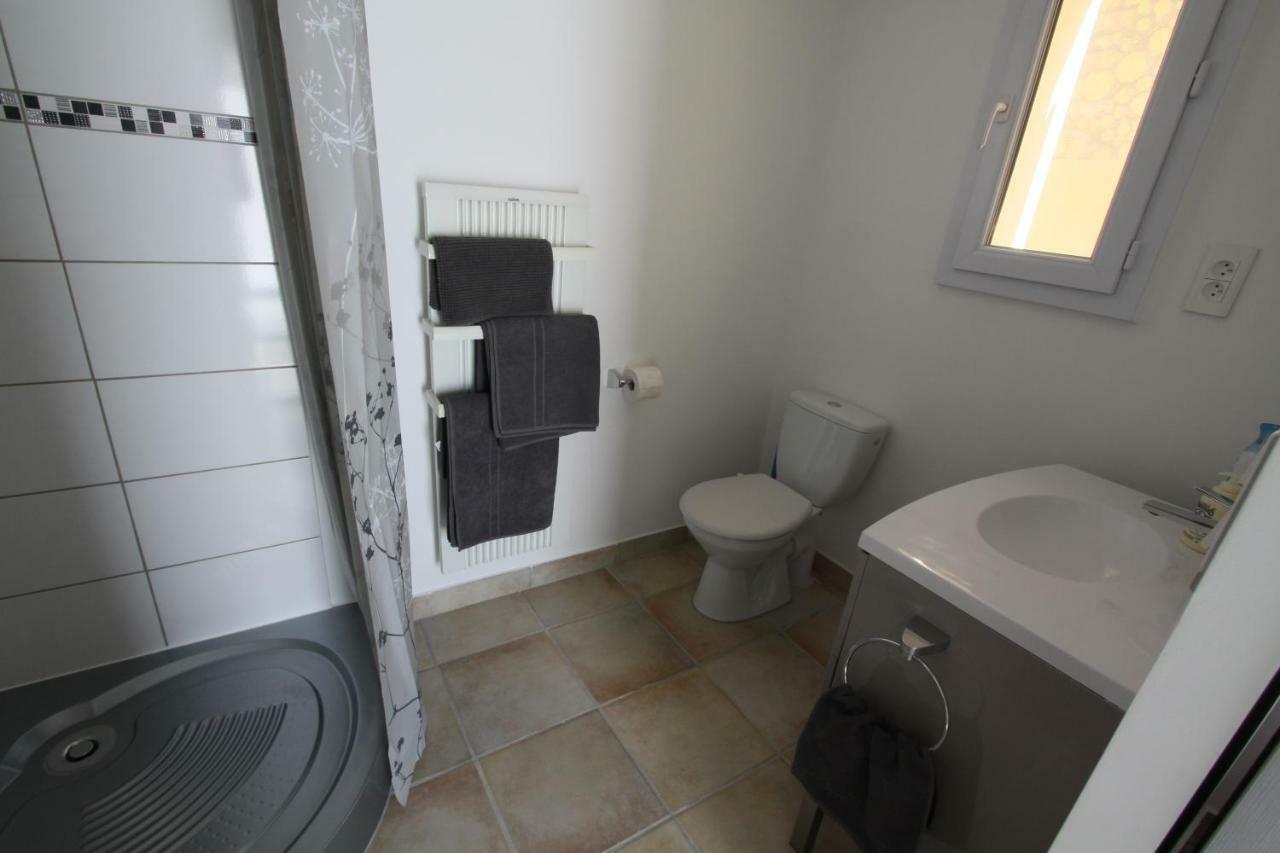 Maison D'Hotes La Garenne Puyloubier Bagian luar foto