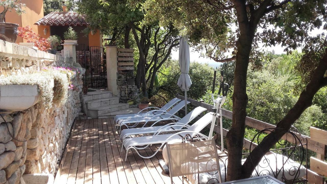 Maison D'Hotes La Garenne Puyloubier Bagian luar foto