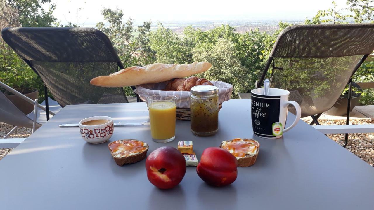 Maison D'Hotes La Garenne Puyloubier Bagian luar foto